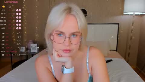 Bella online show from 09-13-25, 01:05