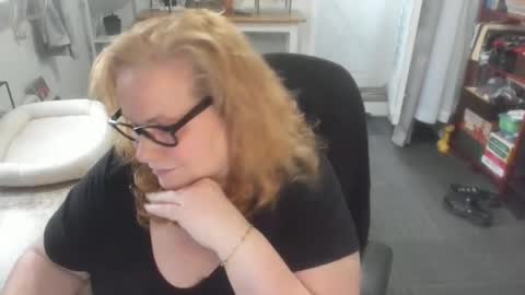 Snapshot of bellavoca chatting on 11-07-25, 08:20 Bellavoca online show from 11-07-25, 08:20