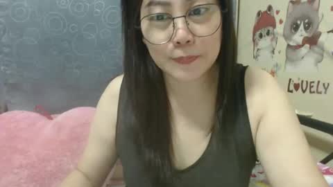 Snapshot of bellbabe chatting on 01-09-25, 03:01 Bella online show from 01-09-25, 03:01