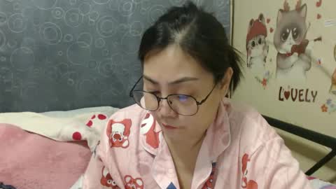 Snapshot of bellbabe chatting on 02-08-25, 07:16 Bella online show from 02-08-25, 07:16