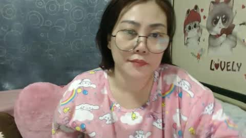 Snapshot of bellbabe chatting on 02-21-25, 04:48 Bella online show from 02-21-25, 04:48