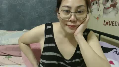 Snapshot of bellbabe chatting on 02-23-25, 12:41 Bella online show from 02-23-25, 12:41