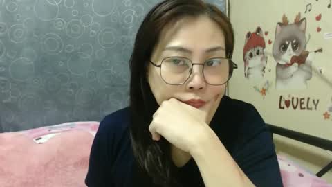 Snapshot of bellbabe chatting on 03-08-25, 01:14 Bella online show from 03-08-25, 01:14