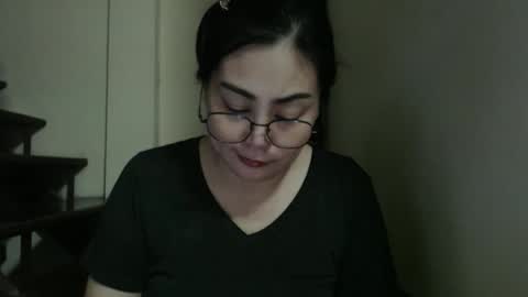 Snapshot of bellbabe chatting on 09-15-25, 11:10 Bella online show from 09-15-25, 11:10