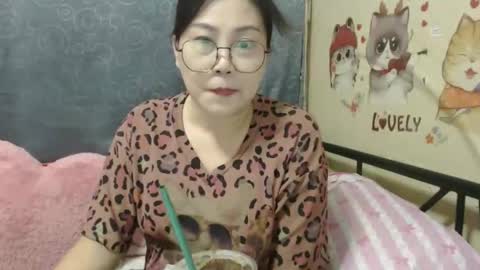 Snapshot of bellbabe chatting on 10-01-25, 07:47 Bella online show from 10-01-25, 07:47