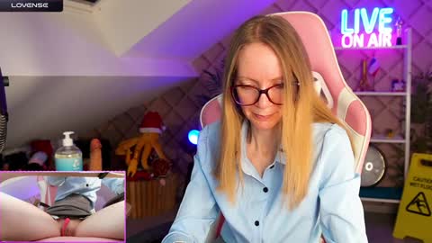 Snapshot of belle_alice chatting on 01-29-25, 07:46 Alice online show from 01-29-25, 07:46