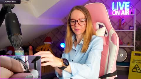 Snapshot of belle_alice chatting on 01-29-25, 10:48 Alice online show from 01-29-25, 10:48