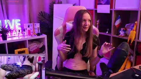 Snapshot of belle_alice chatting on 02-05-26, 07:24 Alice online show from 02-05-26, 07:24