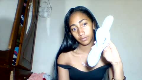 Snapshot of belle_annah chatting on 07-26-26, 02:53 belle_annah online show from 07-26-26, 02:53