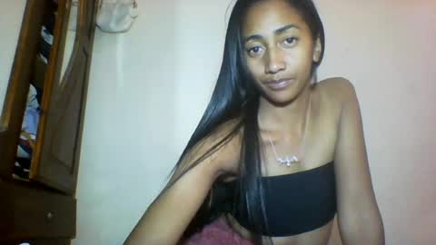 Snapshot of belle_annah chatting on 07-28-26, 04:19 belle_annah online show from 07-28-26, 04:19