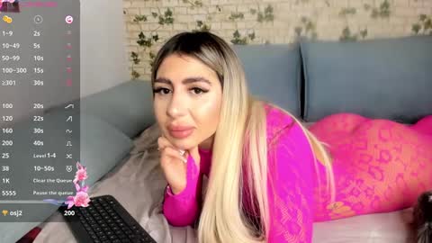 LucyJelly online show from 12-07-24, 08:05