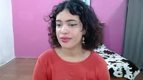 Snapshot of belle_katty000 chatting on 10-09-25, 08:07 SOFIA online show from 10-09-25, 08:07