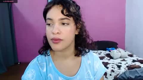 Snapshot of belle_katty000 chatting on 12-05-25, 08:16 SOFIA online show from 12-05-25, 08:16