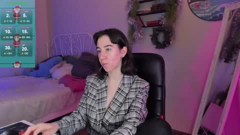 Bella online show from 12-16-24, 03:32