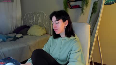 Bella online show from 01-18-25, 05:20