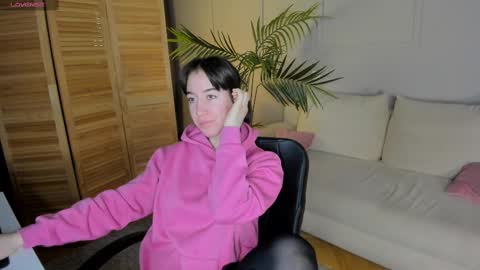 Bella online show from 02-28-25, 02:20