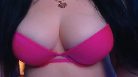 Snapshot of bellelovexx chatting on 12-16-24, 06:32 Hello I am kind friendly and cute girl online show from 12-16-24, 06:32