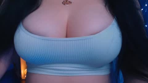 Snapshot of bellelovexx chatting on 12-23-24, 06:27 Hello I am kind friendly and cute girl online show from 12-23-24, 06:27