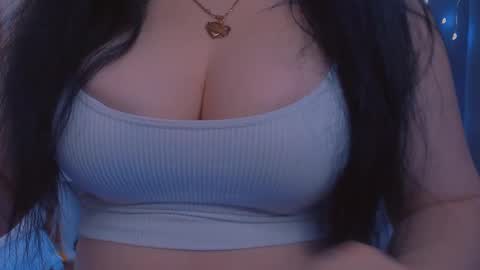 Snapshot of bellelovexx chatting on 02-17-25, 07:37 Hello I am kind friendly and cute girl online show from 02-17-25, 07:37