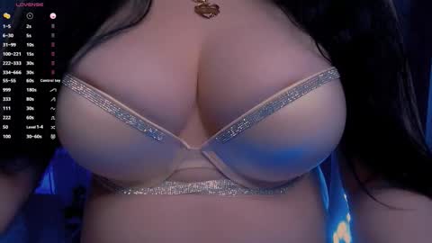 Snapshot of bellelovexx chatting on 10-19-25, 09:48 Hello I am kind friendly and cute girl online show from 10-19-25, 09:48