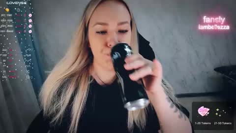 Your Annabelle Wolf  online show from 02-09-26, 04:00