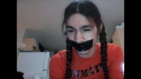 Belle online show from 10-16-25, 12:22