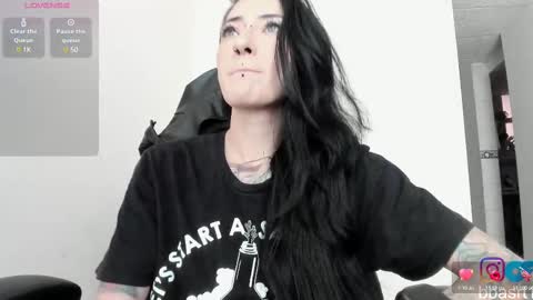 Snapshot of belyswitch chatting on 02-10-25, 02:48 Bely   Bbasrt1 -  hot online show from 02-10-25, 02:48