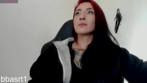 Snapshot of belyswitch chatting on 10-16-25, 09:05 Bely   Bbasrt1 -  hot online show from 10-16-25, 09:05