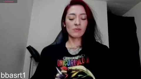 Snapshot of belyswitch chatting on 10-25-25, 01:35 Bely   Bbasrt1 -  hot online show from 10-25-25, 01:35