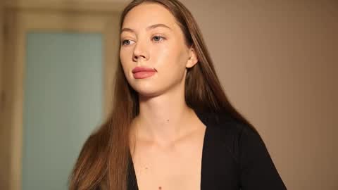 Ashley online show from 01-06-26, 02:04