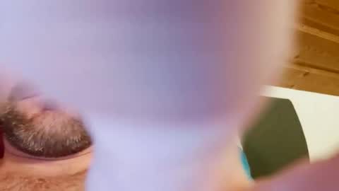 ben00189 online show from 09-12-25, 05:24