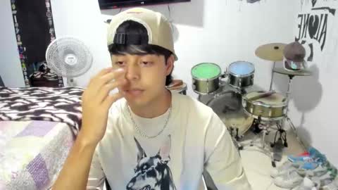 Ben online show from 11-05-25, 03:17