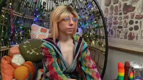 Willow online show from 09-18-25, 11:12