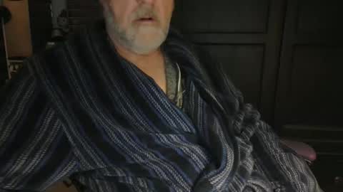 Snapshot of bendrinkin chatting on 12-27-24, 10:34 bendrinkin online show from 12-27-24, 10:34