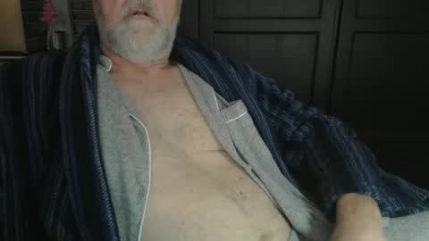 Snapshot of bendrinkin chatting on 02-03-25, 09:52 bendrinkin online show from 02-03-25, 09:52