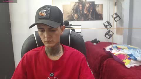 Snapshot of benjamin_anthony chatting on 02-25-26, 02:21 benjamin_anthony online show from 02-25-26, 02:21