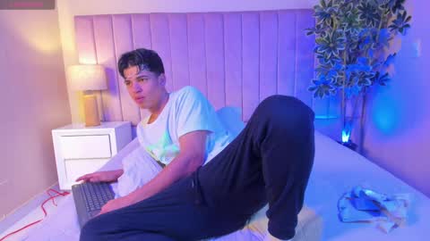 BENJAMIN online show from 02-25-25, 07:20