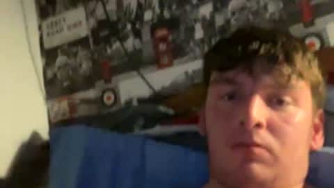 Snapshot of benji8901415164 chatting on 12-15-25, 04:11 benji8901415164 online show from 12-15-25, 04:11