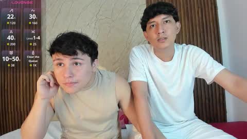 Snapshot of benji_and_nathan chatting on 01-08-26, 11:23 benji_and_nathan online show from 01-08-26, 11:23