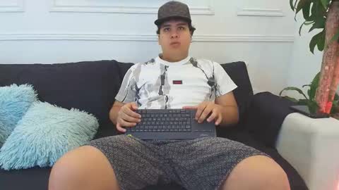 bennett_alejoo online show from 11-19-25, 05:02