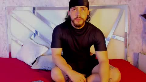 Snapshot of benny_and_mark chatting on 02-08-26, 04:05 Benny and Mark online show from 02-08-26, 04:05