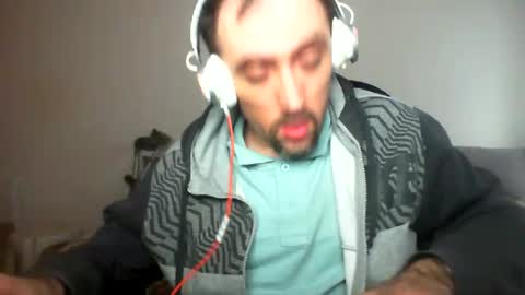 bentish online show from 12-29-24, 02:10