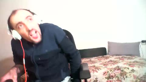 bentish online show from 02-01-25, 03:18