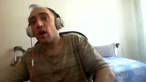 bentish online show from 09-18-25, 07:32