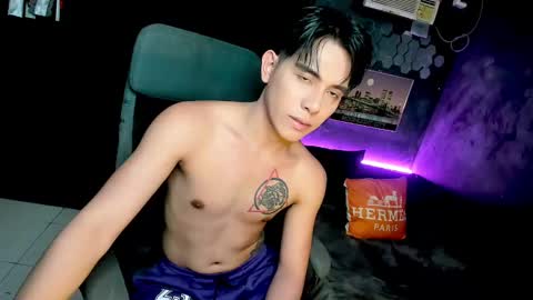 Snapshot of bentlyfuck chatting on 12-14-24, 08:23 bentlyfuck online show from 12-14-24, 08:23