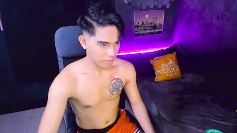 Snapshot of bentlyfuck chatting on 12-16-24, 07:43 bentlyfuck online show from 12-16-24, 07:43