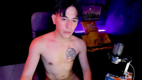 Snapshot of bentlyfuck chatting on 12-30-24, 04:29 bentlyfuck online show from 12-30-24, 04:29