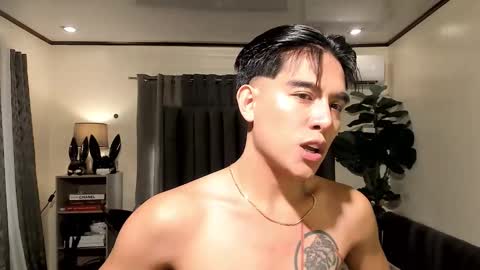 Snapshot of bentlyfuck chatting on 09-21-25, 02:35 bentlyfuck online show from 09-21-25, 02:35