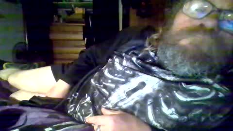 bergeeric1970 online show from 11-04-25, 04:00