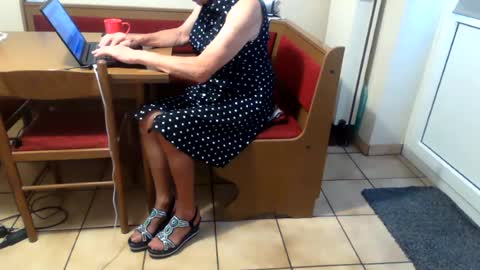 Snapshot of bernadetanylon chatting on 07-31-26, 05:18 Bernadetanylon online show from 07-31-26, 05:18